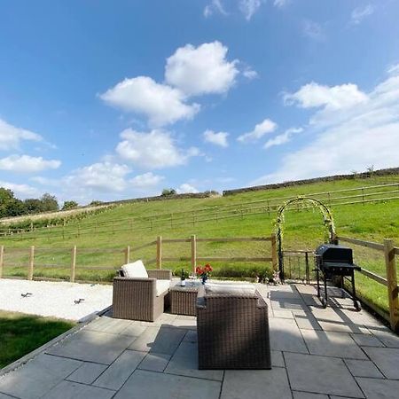 فيلا Luxury Detached Peak District Stone Barn - Dog Friendly Hazelwood المظهر الخارجي الصورة