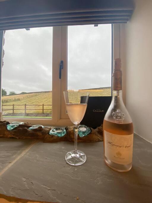 فيلا Luxury Detached Peak District Stone Barn - Dog Friendly Hazelwood المظهر الخارجي الصورة