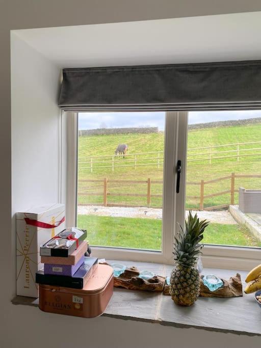 فيلا Luxury Detached Peak District Stone Barn - Dog Friendly Hazelwood المظهر الخارجي الصورة